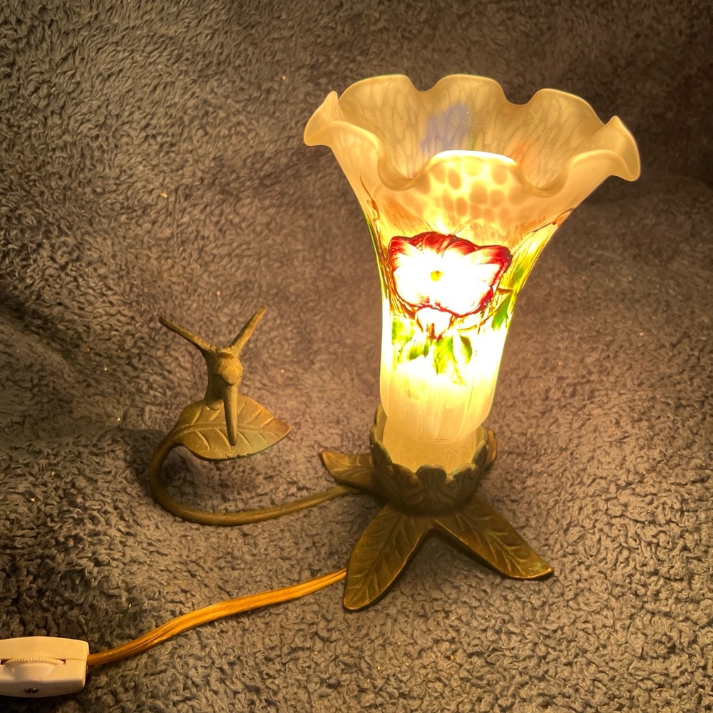 ANDREA BY SADEK Vtg Hummingbird Tulip Flower Lamp Brass Base 7"H x 2.5"W